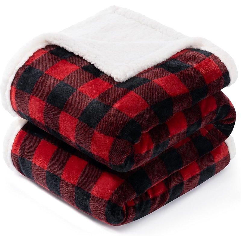 Beautex buffalo plaid sherpa throw