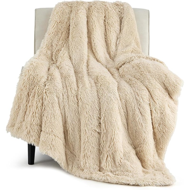 Faux fur sherpa throw blanket