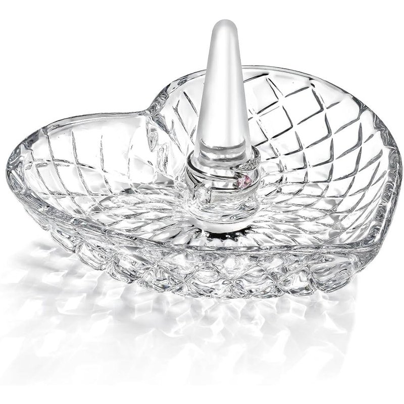 Crystal heart ring holder