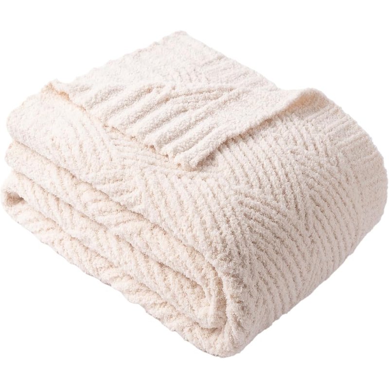 Battilo cream chunky knit throw